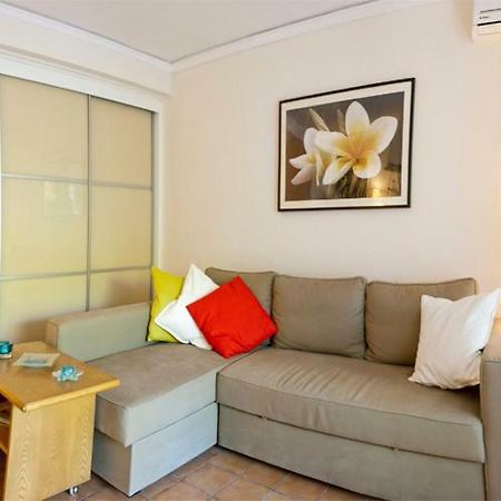 Comfortable Garden Apt Near Vouliagmeni Beach Aten Exteriör bild