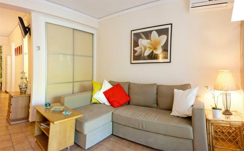 Comfortable Garden Apt Near Vouliagmeni Beach Aten Exteriör bild