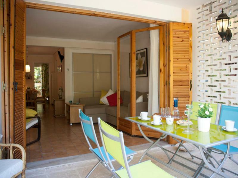Comfortable Garden Apt Near Vouliagmeni Beach Aten Exteriör bild