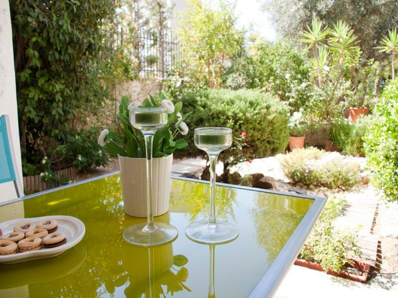 Comfortable Garden Apt Near Vouliagmeni Beach Aten Exteriör bild