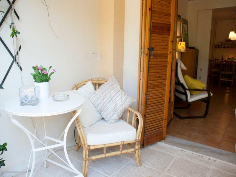 Comfortable Garden Apt Near Vouliagmeni Beach Aten Exteriör bild